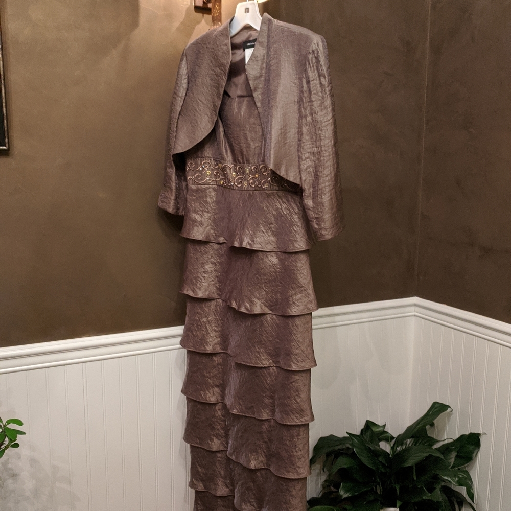 R&M Richards Beautiful Cocoa-Colored Dress - image 1